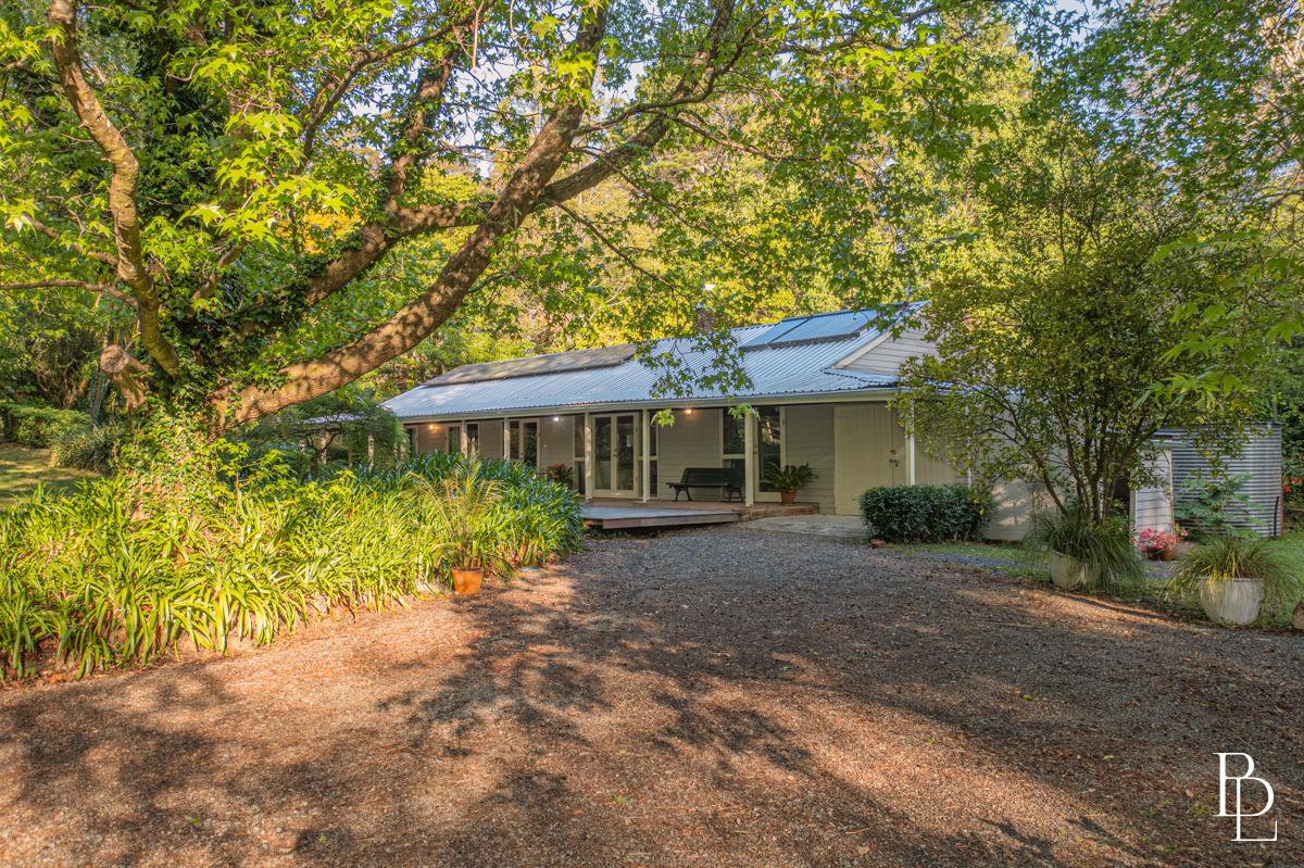 1025 Kangaroo Valley Road, Bellawongarah - Image 1