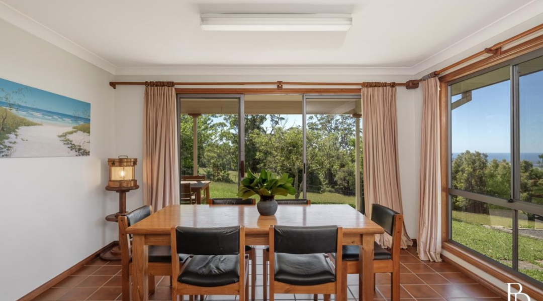 614 Tourist Road, BELLAWONGARAH, NSW 2535 AUS