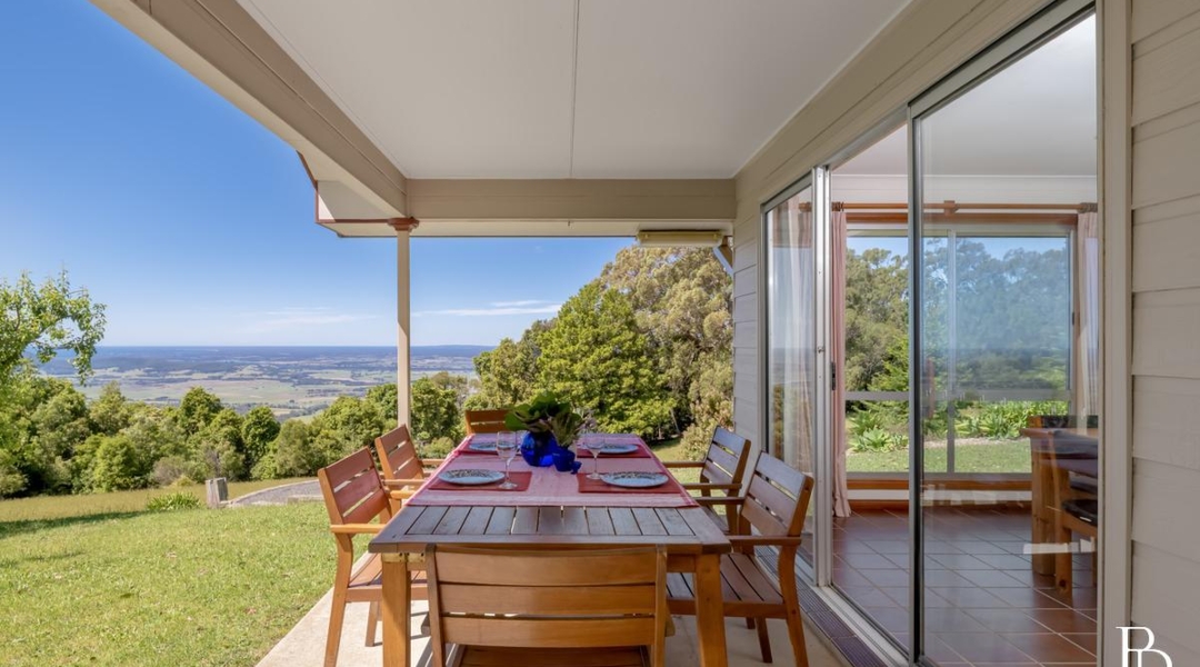 614 Tourist Road, BELLAWONGARAH, NSW 2535 AUS