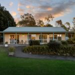 6 Allawah Place, DUNMORE, NSW 2529 AUS