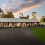 6 Allawah Place, DUNMORE, NSW 2529 AUS