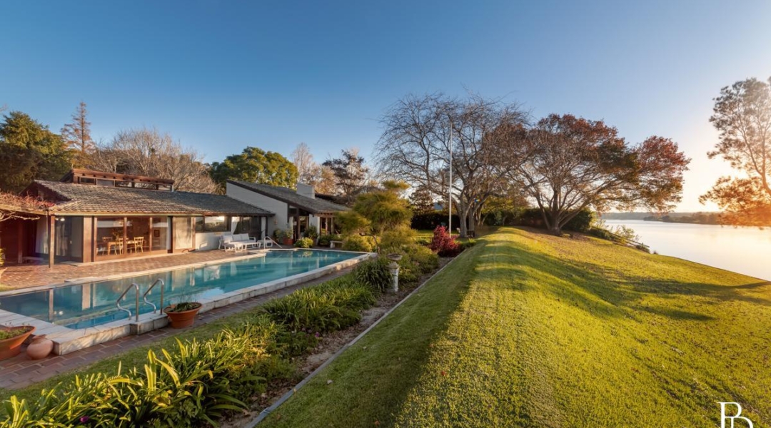 2 Southern Road, TERARA, NSW 2540 AUS