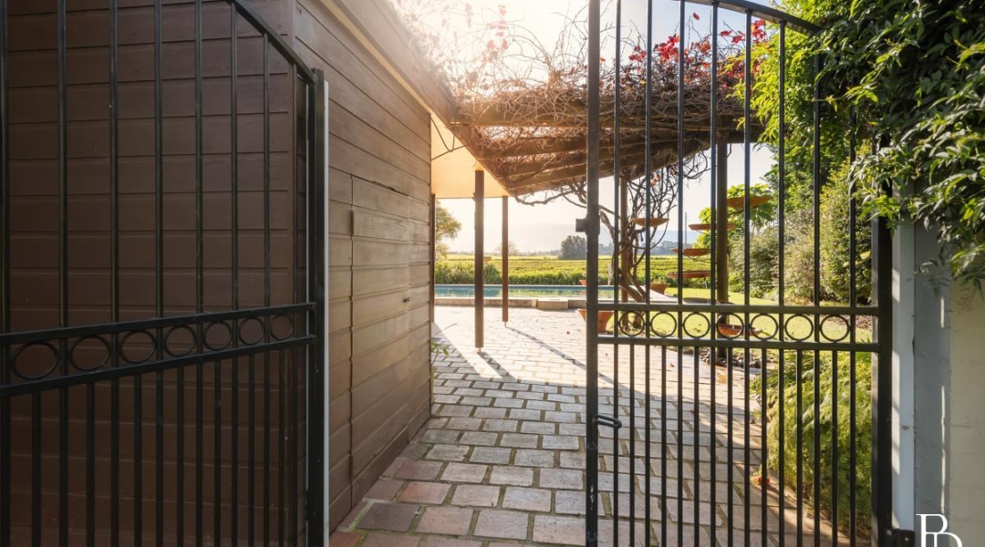2 Southern Road, TERARA, NSW 2540 AUS